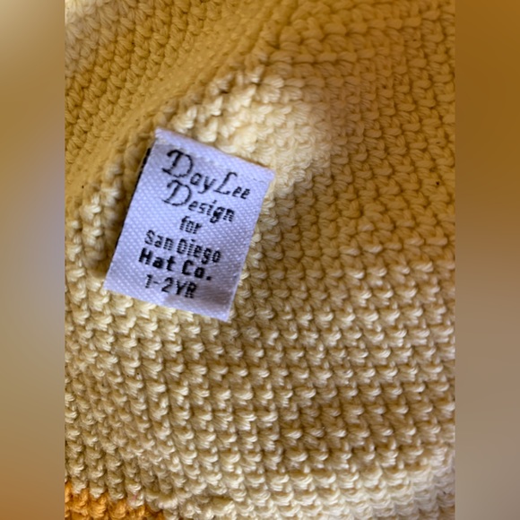 Kids’ Spring Chicken Hat - Picture 7 of 8